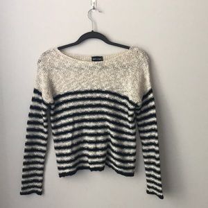 🌻4 for $20🌻 Black and cream striped sweater